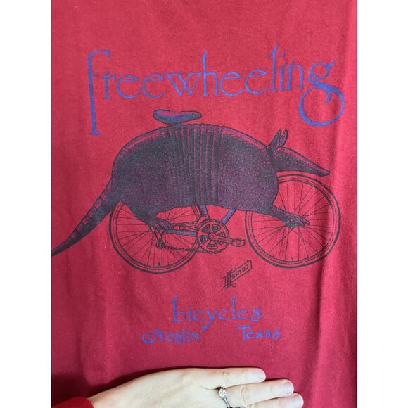 Freewheeling Bicycles Armadillo Bike Austin TX Cycling Art Graphic T-Shirt XL - Picture 3 of 6